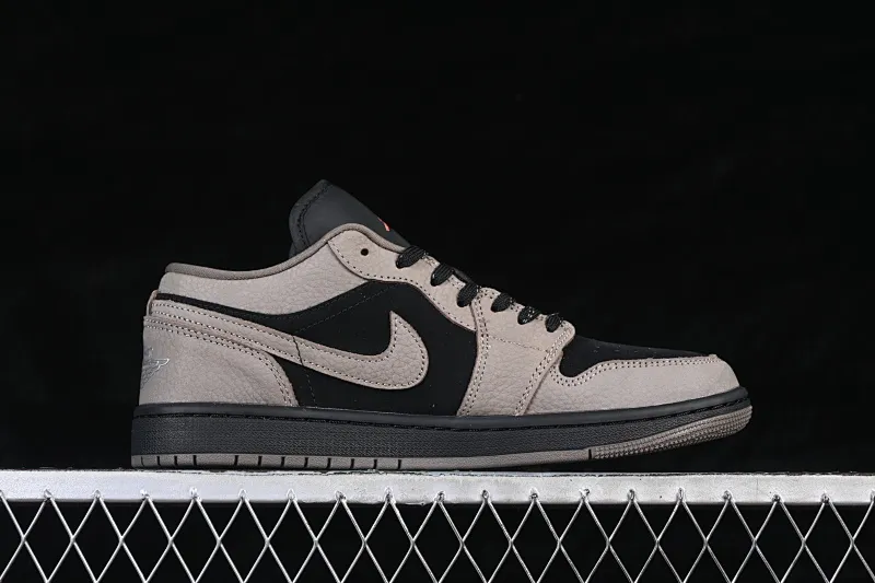All Categories Air Jordan Jordan Series Basketball Shoes Air Jordan 1 Low G Version Pure Original Air Jordan 1 Low AJ1 Joe 1 Milk Tea Mocha Low State Cultural Casual Shoes IB7109-005